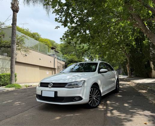 VOLKSWAGEN JETTA 2.0 TSI HIGHLINE 200CV GASOLINA 4P TIPTRONIC